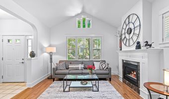 815 Creek Stone Way, Ashland, OR 97520