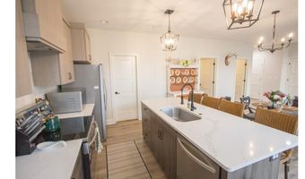 2046 47th St, Ammon, ID 83401