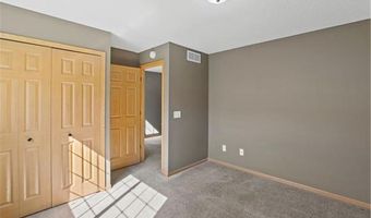 6785 Pine Crest Trl S, Cottage Grove, MN 55016