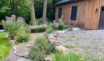 335 Valley View Dr, Addison, VT 05491