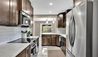 7083 Helena St, Bonners Ferry, ID 83805