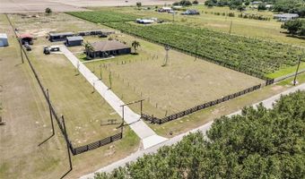 4400 WALKER LAKE Rd, Bartow, FL 33830