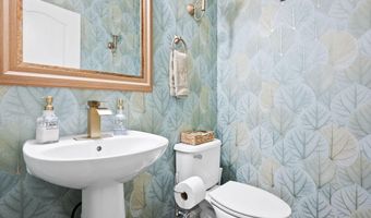 24469 ISLAND POOL Ct, Aldie, VA 20105