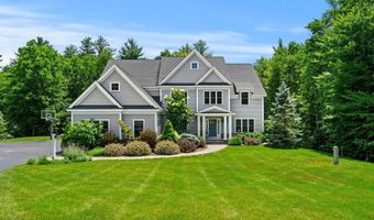 32 Settlers Ct, Bedford, NH 03110