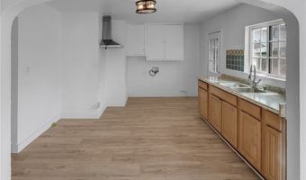 902 N Mayo Ave, Compton, CA 90221