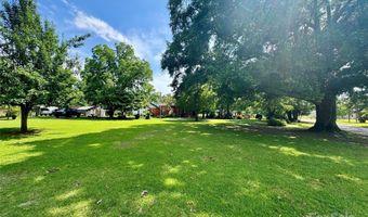 300 Blackmon St S, Bethune, SC 29009