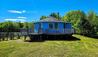310 Sky Farm Ln, Barnet, VT 05821