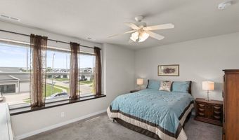 1605 2nd St NW, Altoona, IA 50009