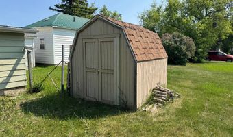 216 4th St E, Bottineau, ND 58318