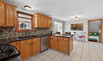 1600 County Line Rd, Alden, NY 14004