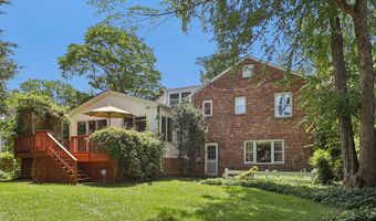 5719 NEWINGTON Rd, Bethesda, MD 20816