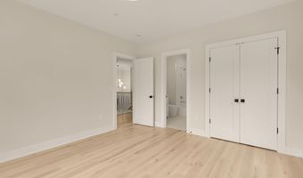 9512 FOREST Rd, Bethesda, MD 20814