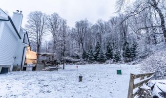 5 Hidden Valley Rd, Andover, NJ 07860