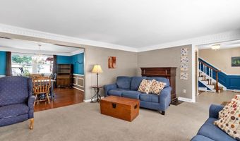 24 Rosewood Dr, Amherst, NY 14221