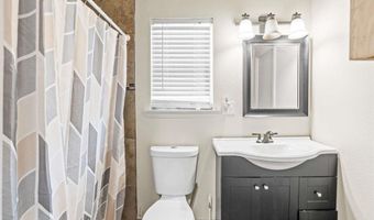 1011 Kleberg St, Alice, TX 78332