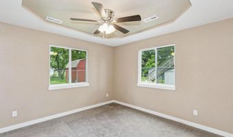 412 E Clark Ave, Augusta, KS 67010