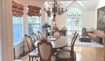 30 Faith Ln 30, Danbury, CT 06810
