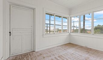 155 KAWAILANI St, Hilo, HI 96720