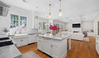 3403 JOHN MARSHALL Dr, Arlington, VA 22207