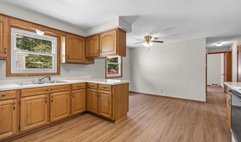 1136 W ROBERTS Ave, Appleton, WI 54914