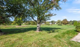 62 Nipmuc Trl D, North Providence, RI 02904