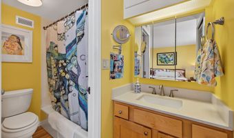 75-5782 KUAKINI Hwy 608, Kailua Kona, HI 96740