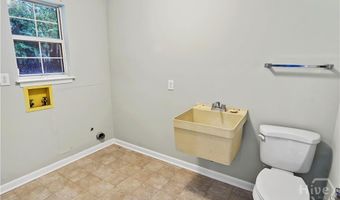 115 Phyllis Dr, Savannah, GA 31419