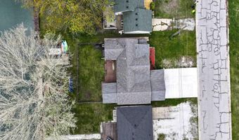 6334 Marina Dr, Algonac, MI 48001
