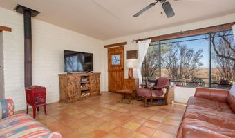 13520 W Universal Ranch Rd, Arivaca, AZ 85601