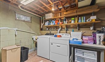 17 Woodland Dr, Barre, VT 05641