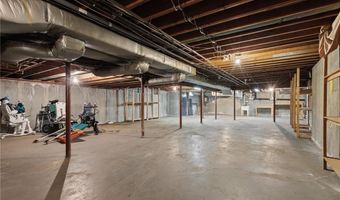 300 Twin River Rd, Lincoln, RI 02865