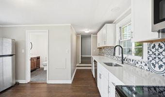 3 W Fairview Ave B, Andover, NJ 07801
