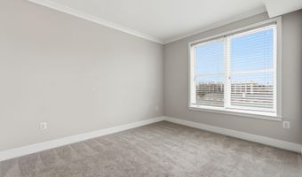 815 N PATRICK St 406, Alexandria, VA 22314