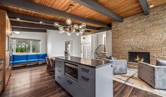 14122 Prairie Rd NW, Andover, MN 55304