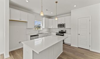 38 Lochview Ct, Angier, NC 27501