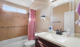 6004 CELESTIAL Ave NW, Albuquerque, NM 87114