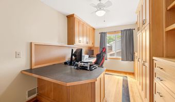 550 Mckinley St, Anoka, MN 55303
