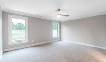 30 Essex Woods Ln B, Amherst, NY 14228