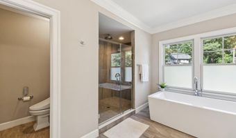 2354 N QUEBEC St, Arlington, VA 22207