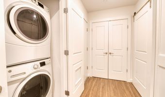 957 BROADWAY 201, Bayonne, NJ 07002