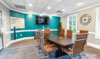 8037 Corporate Center Dr, Charlotte, NC 28226