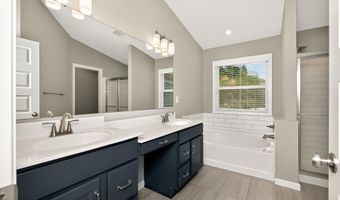 7523 Devonshire Dr, Alexandria, KY 41001