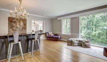 5204 WESTWOOD Dr, Bethesda, MD 20816
