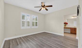 123 ABERDEEN POND Dr, Apollo Beach, FL 33572