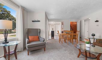 1525 N OUTAGAMIE St, Appleton, WI 54914
