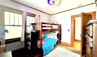 906 Locust St, Atlantic, IA 50022