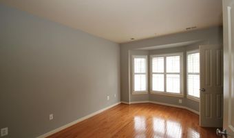 2831 11TH St N, Arlington, VA 22201