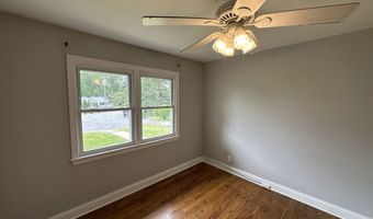6 Tarinelli Cir, Bridgeport, CT 06606