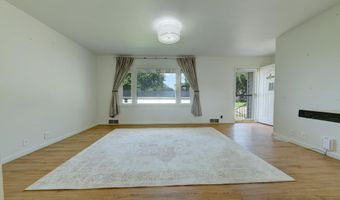 506 5TH St, Armstrong, IA 50514