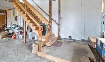 95 Center Bay Rd, Alburgh, VT 05440